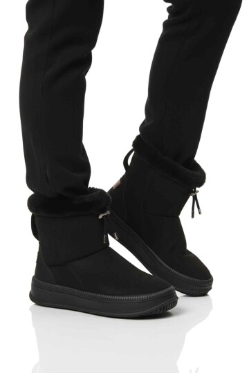 Siyah Kürklü Kaymaz Soğuğa Dirençli Kadın Bot 25003 Z
