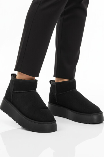 Siyah İçi Kürklü Soğuğa Dirençli Kadın Bot U-400 Z