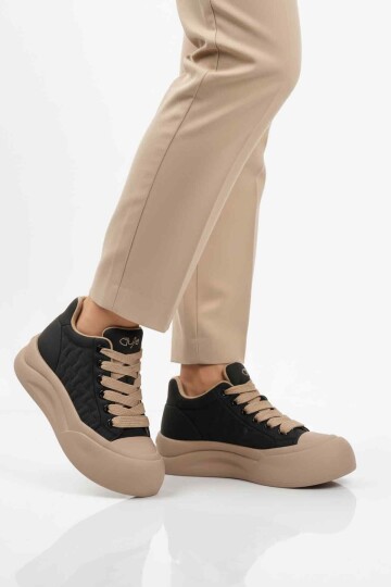 Siyah Bağcıklı Kaymaz Taban Kadın Sneaker Bot 25K426-1 Z